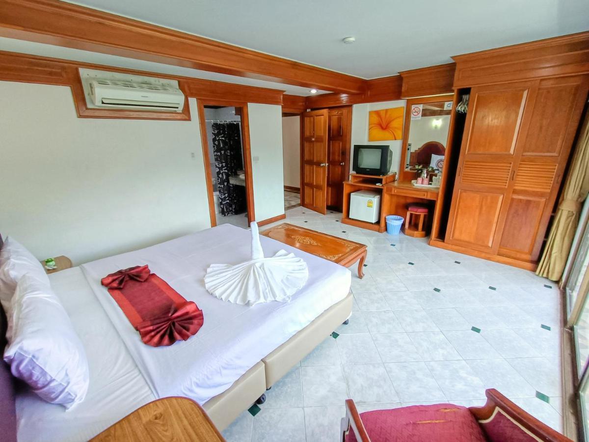 Black Pearl Patong Beachfront ภายนอก รูปภาพ