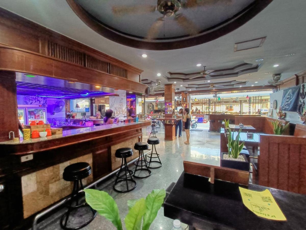 Black Pearl Patong Beachfront ภายนอก รูปภาพ