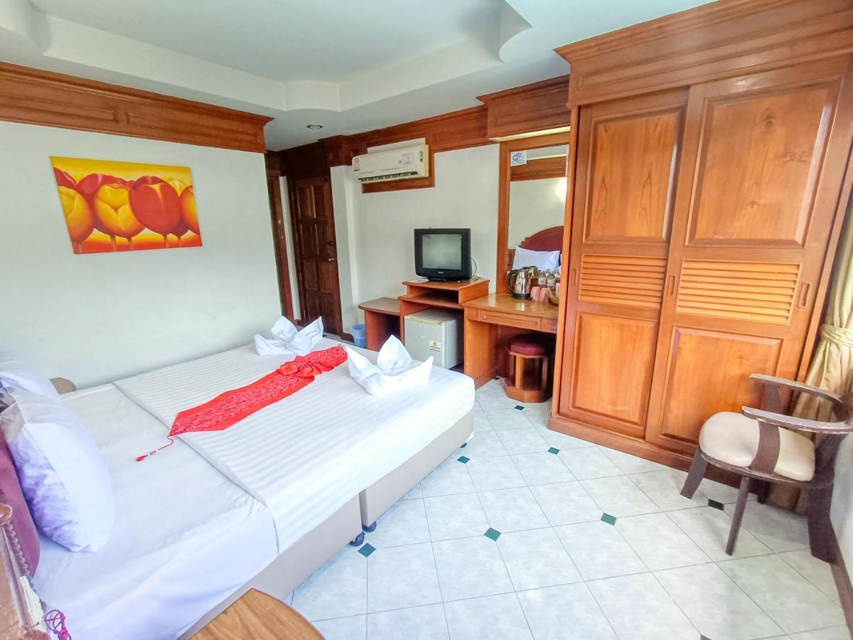 Black Pearl Patong Beachfront ภายนอก รูปภาพ