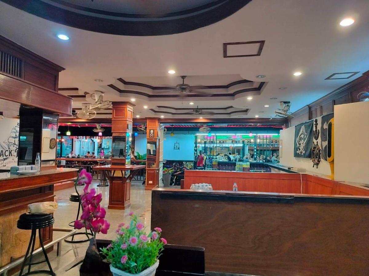 Black Pearl Patong Beachfront ภายนอก รูปภาพ